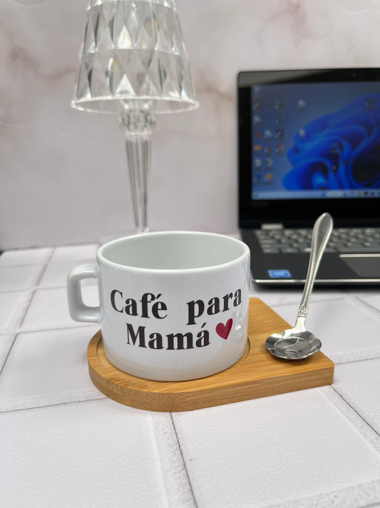 Taza con base de madera y cucharilla